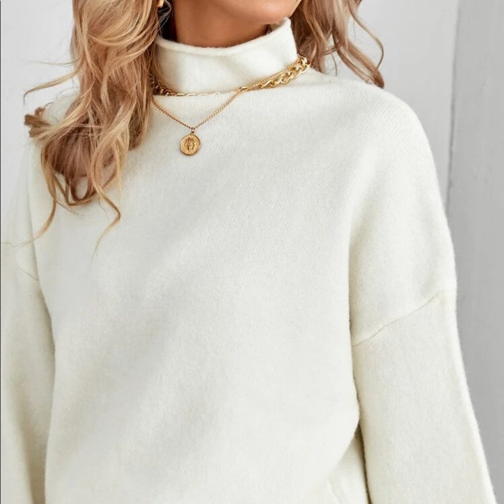 Mockneck knit sweater raw hem cream - Picture 3 of 9